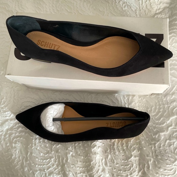 SCHUTZ Shoes - BNIB - Women’s Schutz “Rylie” Suede Leather Flats W/ Pointed Toe in Black